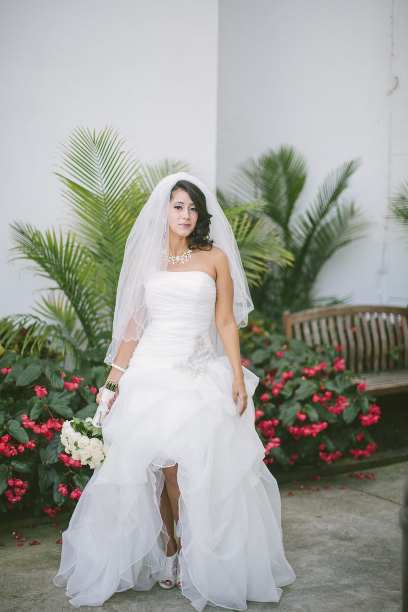 smithville-inn-wedding-october-bride-getting-ready-seaview-7