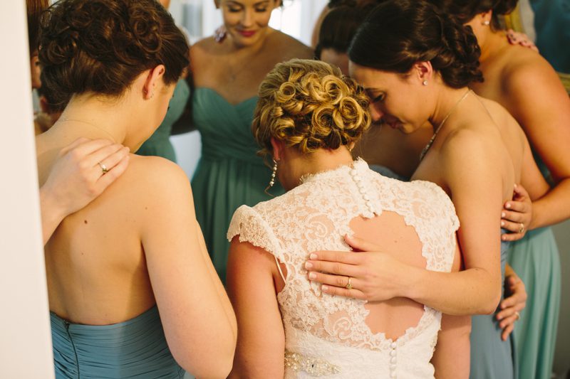 villanova-philadelphia-wedding-photographer-bride-getting-ready-18